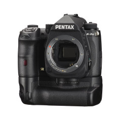Appareil photo reflex Pentax K-3 Mark III boîtier nu Noir + Grip D-BG8 Noir + 2ème Batterie